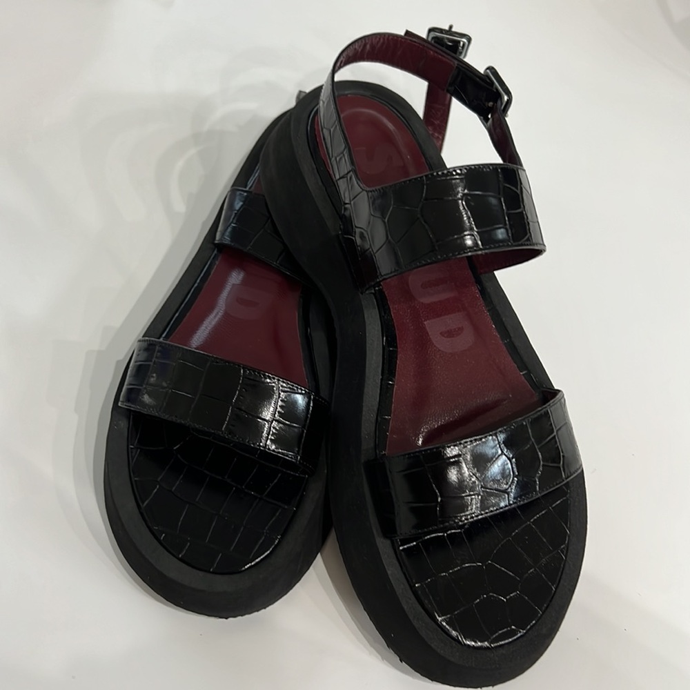 NWOT STAUD Nicky Embossed Leather Slingback Sandals Size: 9